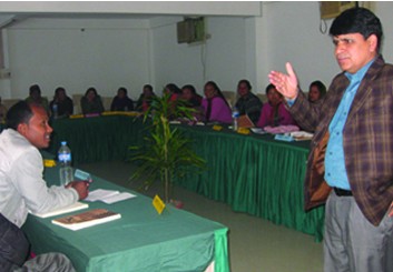 Women mediators being trained on Peacebuilding in Morang